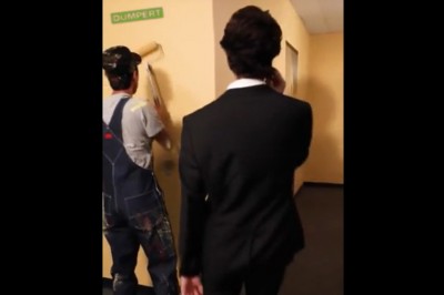 Dziwniejszego filmiku dzisiaj nie zobaczysz. Czyli malowanie ścian w pracy 