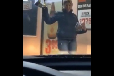 Zobacz kotku co Ci kupiłam. Blondyna i jej radość z zakupów