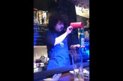 Barman, który rozwala system. Takiego ciężko trafić w lokalu 