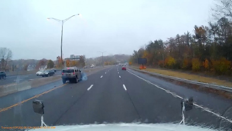 Hardcor z Hondy Civic postanawia testować hamulce Hummera na autostradzie 