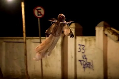 Żarty na przypadkowych ludziach level hard. Chyba każdy by się wystraszył 