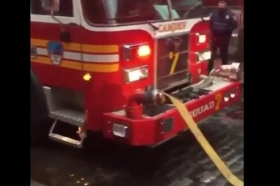 Dlaczego nie wolno parkować przy hydrancie? Ci strażacy się nie cackali