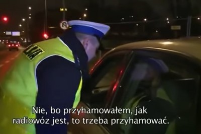 Cwaniak kontra policjanci drogówki. Szybko pożałował swojego zachowania