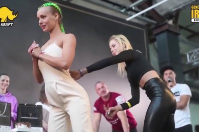 Dziewczyny biorą udział w nietypowych zawodach. Takiej zabawy to jeszcze nie było