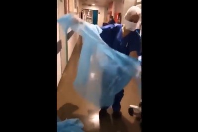 Do czego mają służyć takie stroje dla lekarzy? Sami byli zdziwieni 