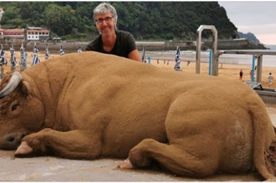 Piaskowe rzeźby, które są tak szczegółowe, że wyglądają jak prawdziwe zwierzęta