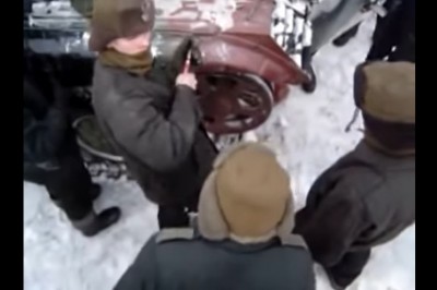 Ten kultowy filmik ma już 10 lat. Bawi za każdym razem