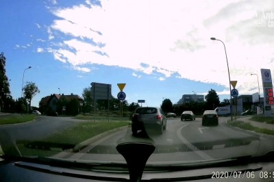 Gdy nawigacja mówi, że na rondzie masz jechać prosto