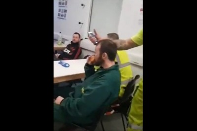 Koledzy zrobili dobry żarcik swojemu kumplowi w pracy