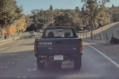 Szybka karma dla dziewczyny, która cwaniakowała na drodze