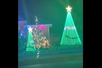 Lubicie świąteczne ozdoby domów? Te ze sobą rozmawiają 