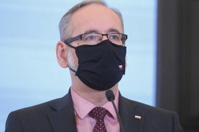 Bez noszenia maseczki po szczepionce? Rząd planuje zachęcić ludzi do szczepień