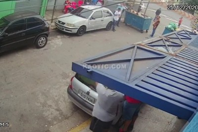 Koledzy z osiedla pomogli mu uciec przed policjantami 