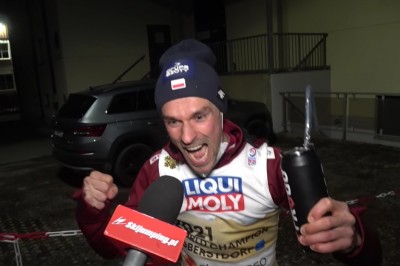 Film z przywitania Piotrka Żyły w hotelu po zdobyciu Mistrza Świata