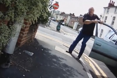 Rowerzysta kontra kierowca na wąskiej osiedlowej drodze