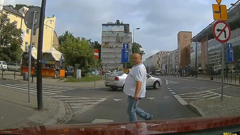 Kiedy się nudzisz i czekasz, żeby nakręcić aferę na mieście 