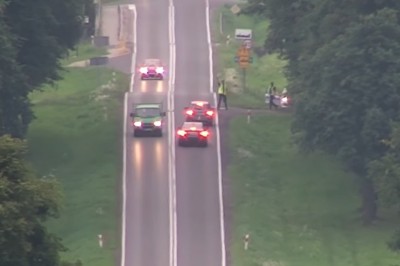 Policyjny dron kontra mistrzowie kierownicy. Nagranie z Olsztyna 