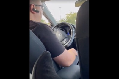 Fala krytyki internautów spadła na Nergala za zachowanie w Uberze 