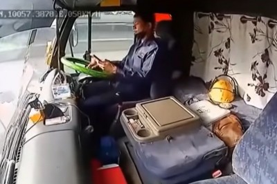 Ku przestrodze. Tak się kończy gapienie w telefon zamiast na drogę 