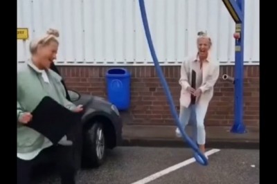 Koleżanka wpadła na dziwny pomysł podczas sprzątania auta