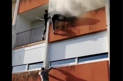 Wykazali się dużą odwagą ratując mężczyznę z palącego się mieszkania