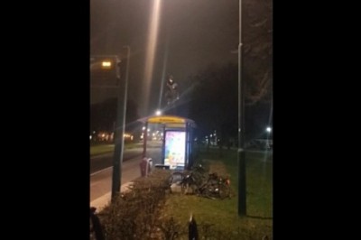 Seba postanowił poskakać na dachu przystanku. Co mogło pójść nie tak?