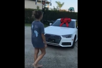 Dostała w prezencie nowe Audi. Nie wytrzymała z wrażenia