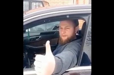 Kiedy chcesz się popisać swoim Mercedesem, ale szybko tego żałujesz 