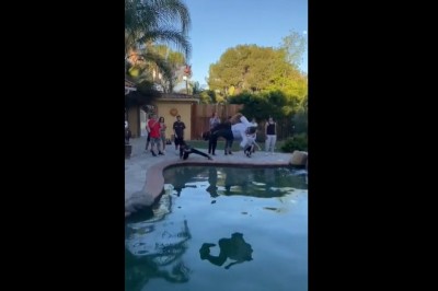 Kiedy Twój popisowy numer z basenem kończy się fatalnie 