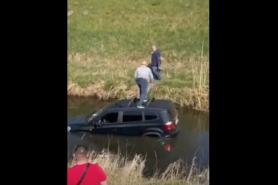 Majówkowe pływanie na samochodzie w rzece niedaleko Gdańska 