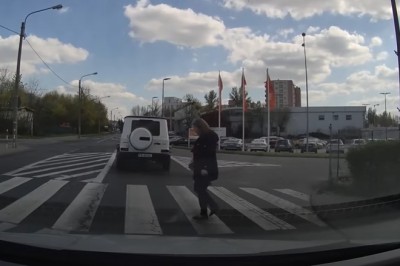 Temu kierowcy prawo jazdy powinno być natychmiast odebrane