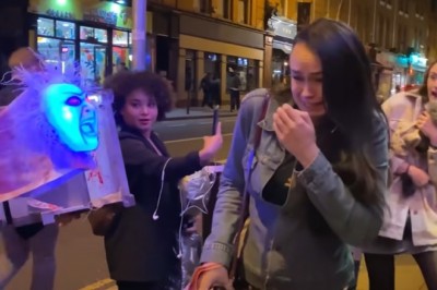 Straszenie przypadkowych ludzi z pozoru zwyczajnie wyglądającym pudełkiem