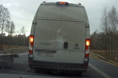 Szybka lekcja dla kierowcy TIRa za cwaniakowanie na wahadle