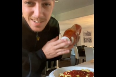 Nie próbuj wyciskać resztek keczupu z butelki w ten sposób 