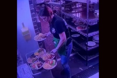 Jak szybko wkurzyć kucharzy w restauracji? Ta kelnerka ma na to sposób