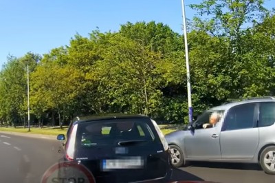 Mistrzowska jazda „szeryfa” zakończona stłuczką 