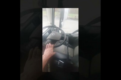 Ciekawy sposób polskiego kierowcy na zabezpieczenie kabiny TIRa