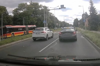 Czy tak wygląda polowanie na mandat przez policjantów?