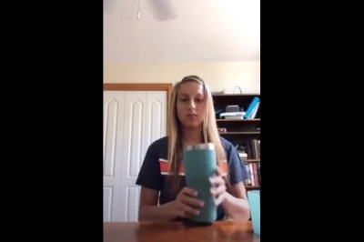 Blondyna i jej magiczna sztuczka w sam raz na imprezę