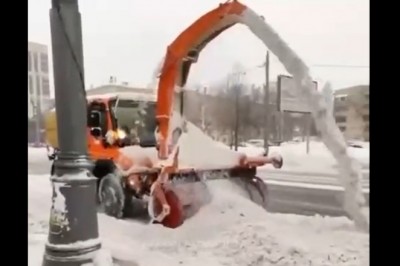 Kiedy kierowca odśnieżarki nie ogarnia odśnieżania
