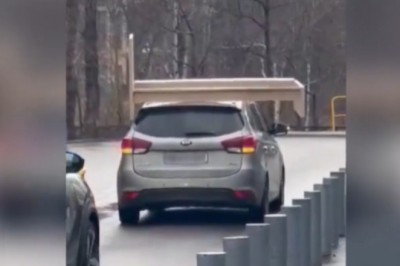 Kupił łóżko w Ikei i postanowił przewieźć je na dachu - Katowice