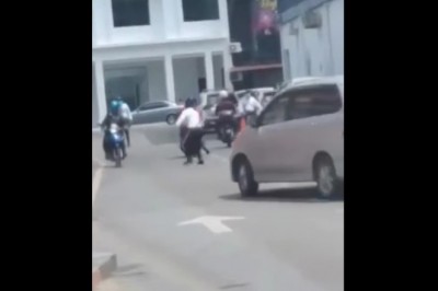 Policjanci kontra motocyklista, który nie chciał się zatrzymać