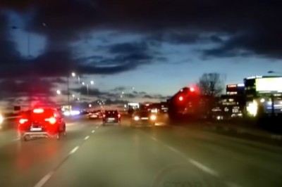 Jeżdżę szybko ale bezpiecznie z finałem na poboczu