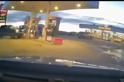 Kiedy masz dość wysokich cen paliw na stacji więc kasujesz całą stacje