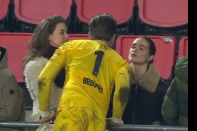 Bramkarz robi niespodziankę swojemu młodemu fanowi