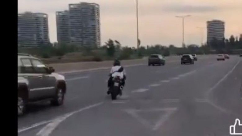 Szybkie zakończenie popisowego wjazdu motocyklem na autostrade