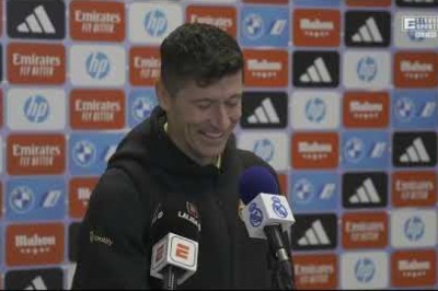 Robert Lewandowski daje popis udzielając wywiadu w 3 językach