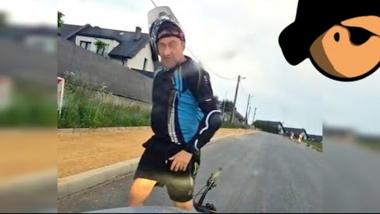 Agresywny rowerzysta przez prawie kilometr blokował drogę. Wszystko nagrała kamera