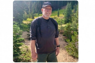 Chuck Norris ma 85 lat i nadal zadziwia. Wszedł na szczyt góry Lassen Peak