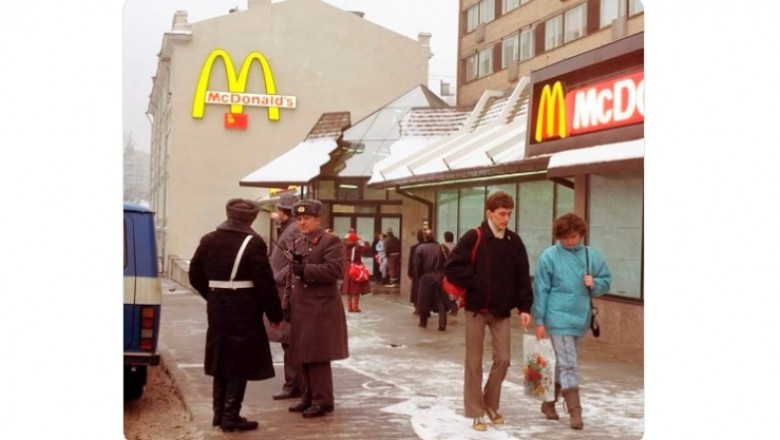 Tysiące Rosjan w kolejce po Big Maca. Tak wyglądało otwarcie pierwszego McDonalda w Moskwie
